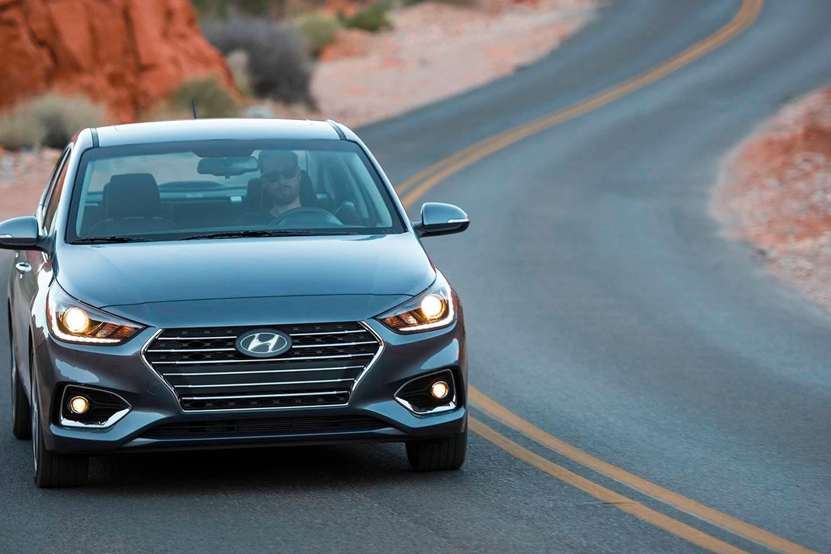 Location Hyundai Accent Casablanca - Diamonds Blue Auto